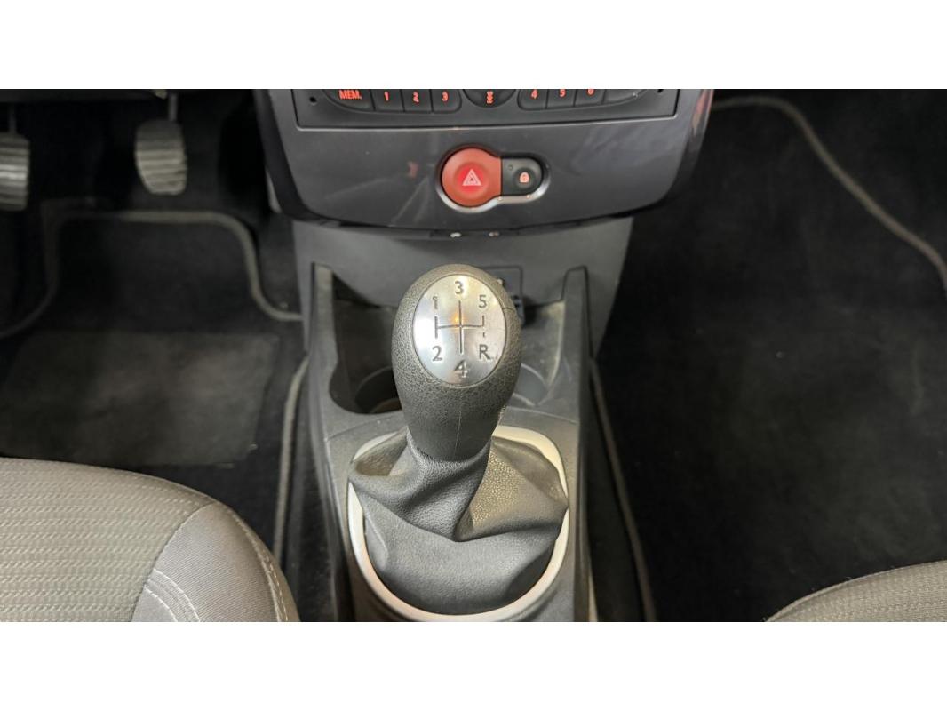 Renault Clio 3 1.5DCI 75 - PHASE 2 CLIM DISTRI GARANTIE CT OK