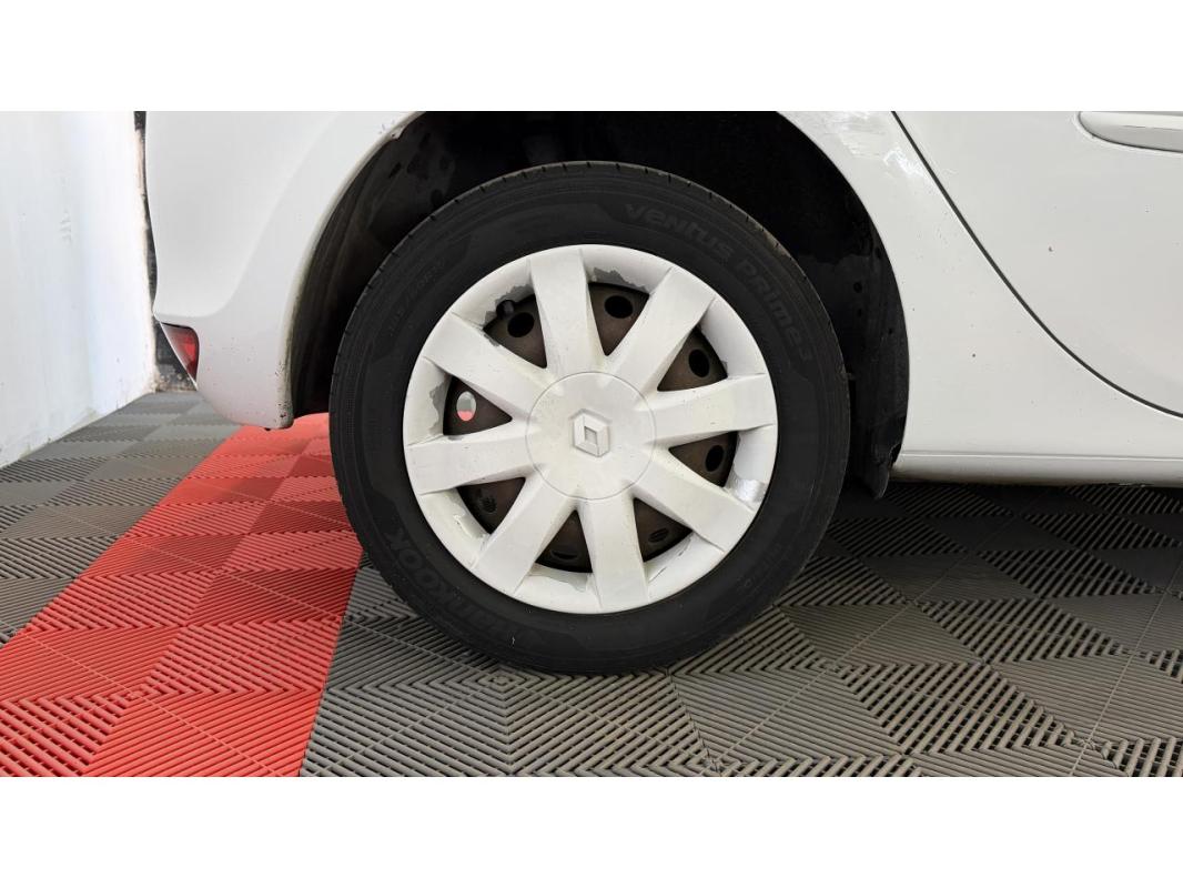 Renault Clio 3 1.5DCI 75 - PHASE 2 CLIM DISTRI GARANTIE CT OK