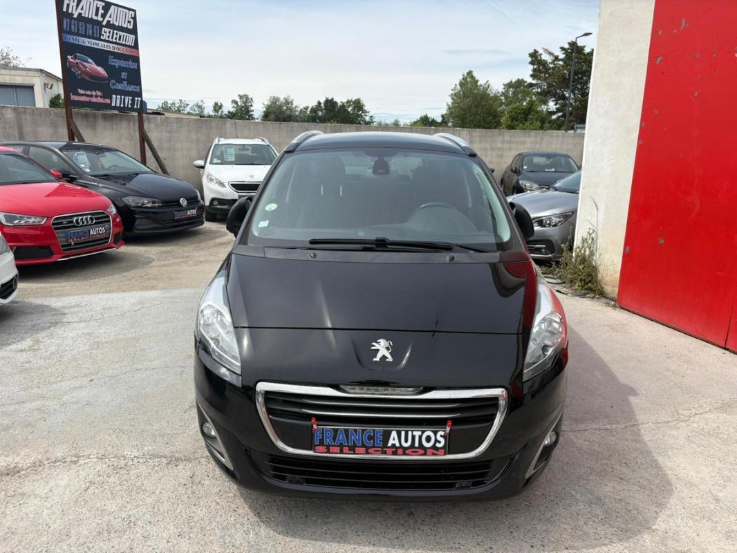 Peugeot 5008 1.6L HDI 120 CH BOITE AUTO 7 PLACES TOIT PANORAMIQUE - RÉVISÉE ET GARANTIE EUROPE