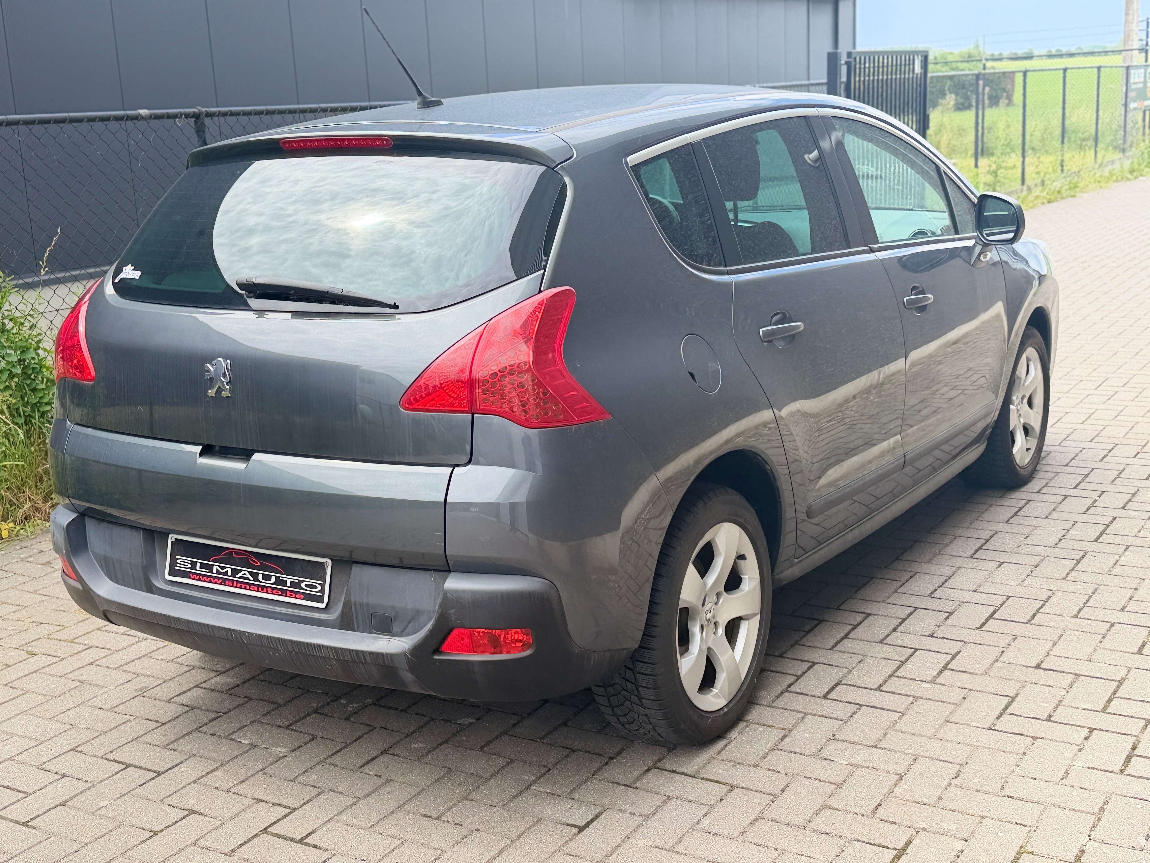 Peugeot 3008 3008 1.6i Access