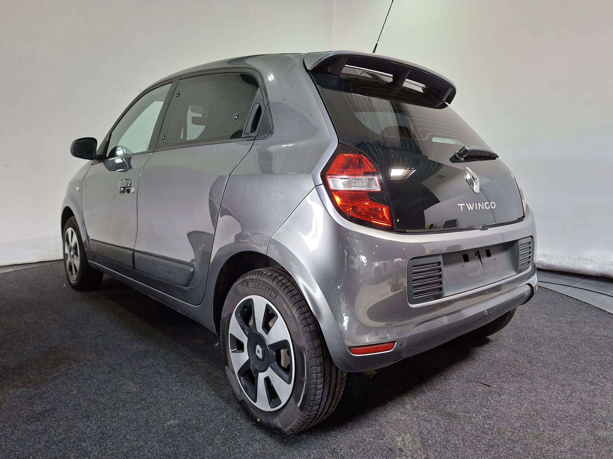 Renault Twingo Twingo 1.0i SCe Iconic S