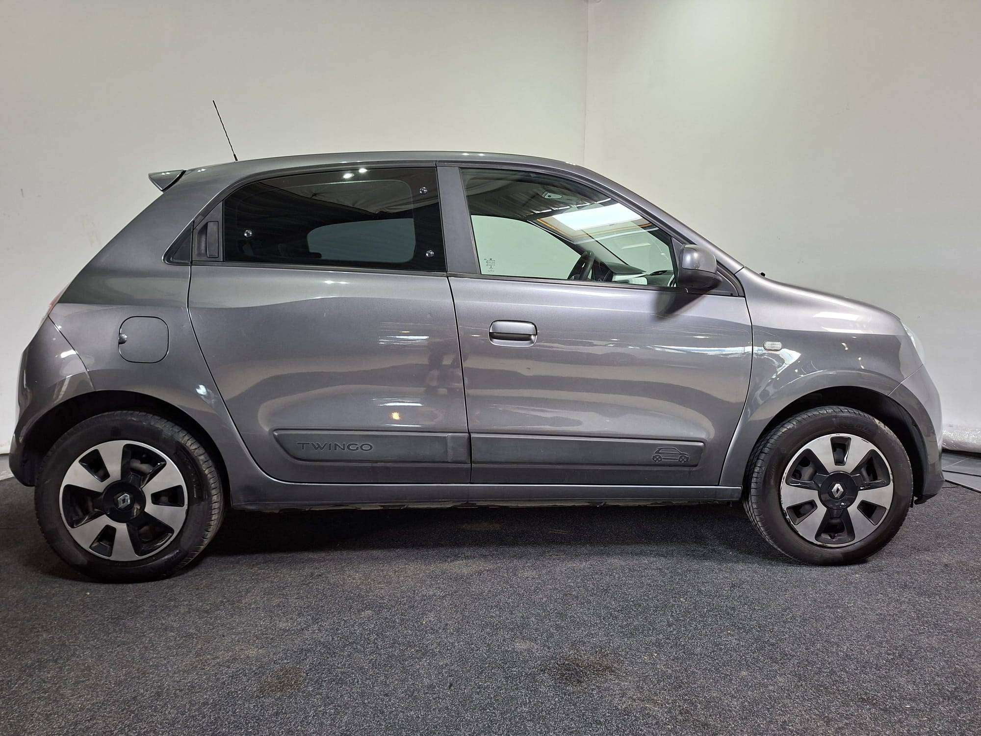 Renault Twingo Twingo 1.0i SCe Iconic S
