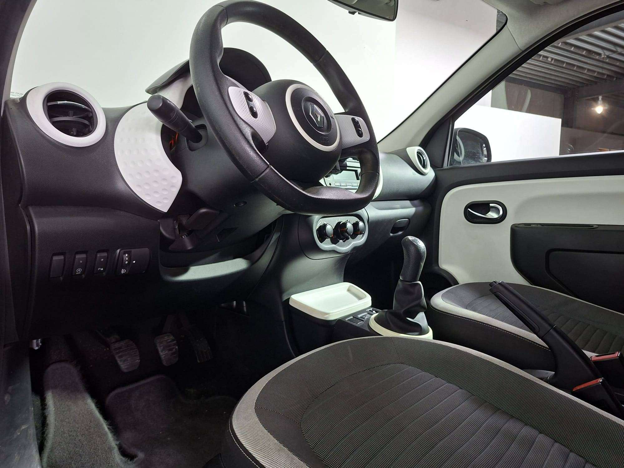 Renault Twingo Twingo 1.0i SCe Iconic S