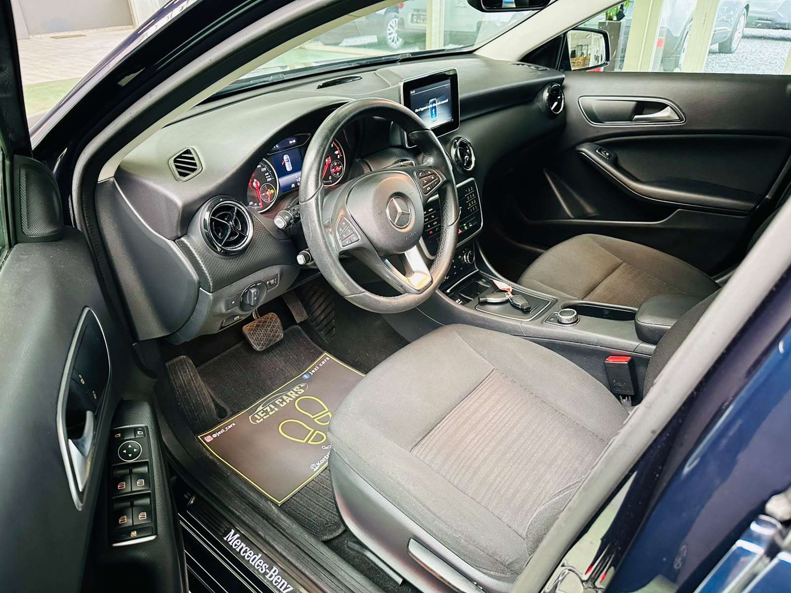 Mercedes-Benz A 160 A 160 d*Business solution*1 Jaar Garantie