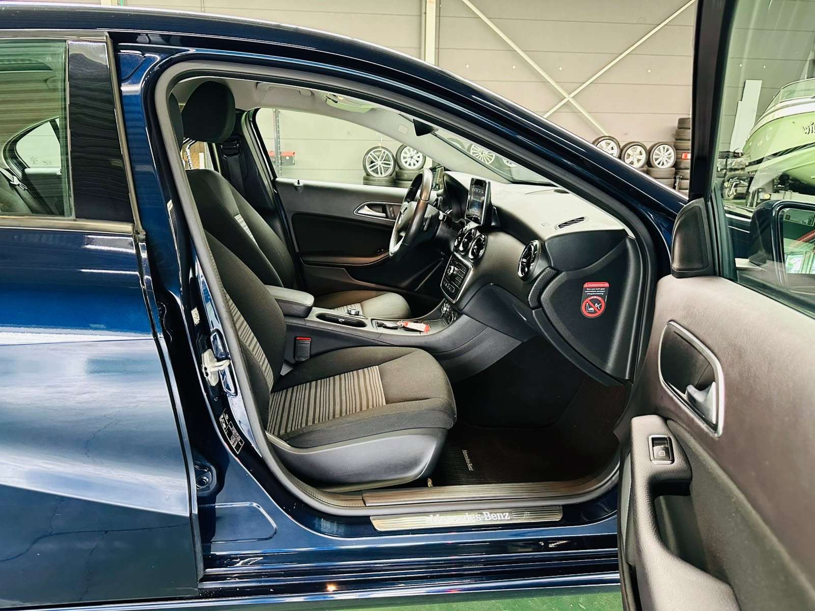 Mercedes-Benz A 160 A 160 d*Business solution*1 Jaar Garantie