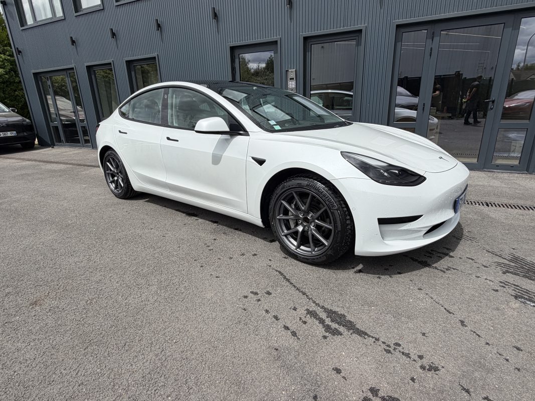 Tesla Model 3 STANDARD PLUS RWD