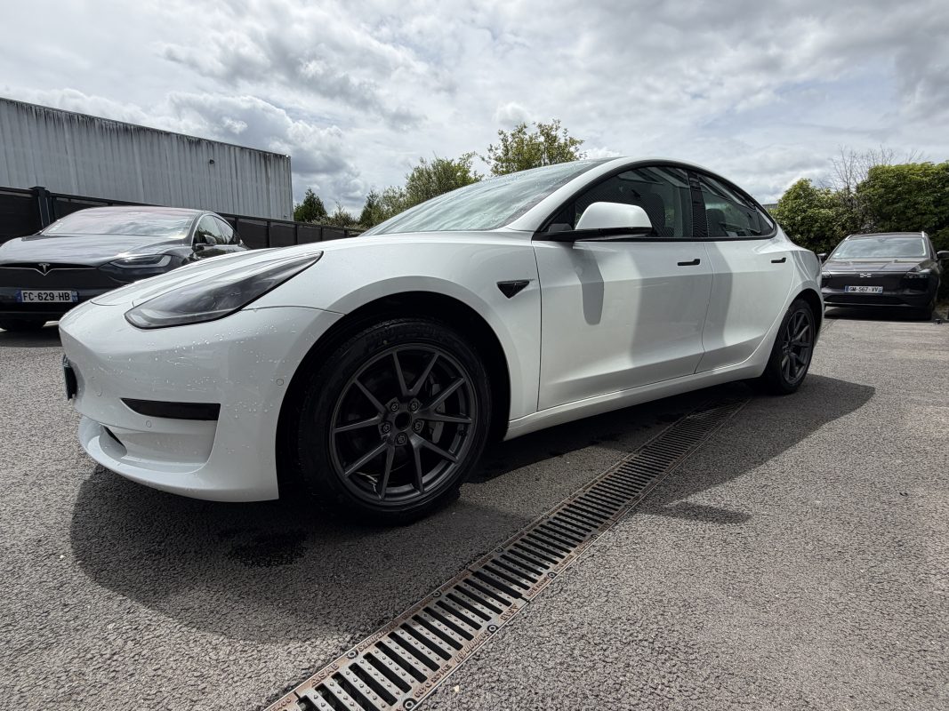 Tesla Model 3 STANDARD PLUS RWD