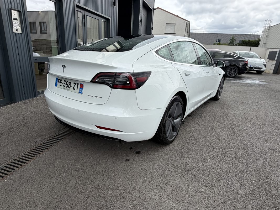 Tesla Model 3 DUAL MOTOR AWD GRANDE AUTONOMIE