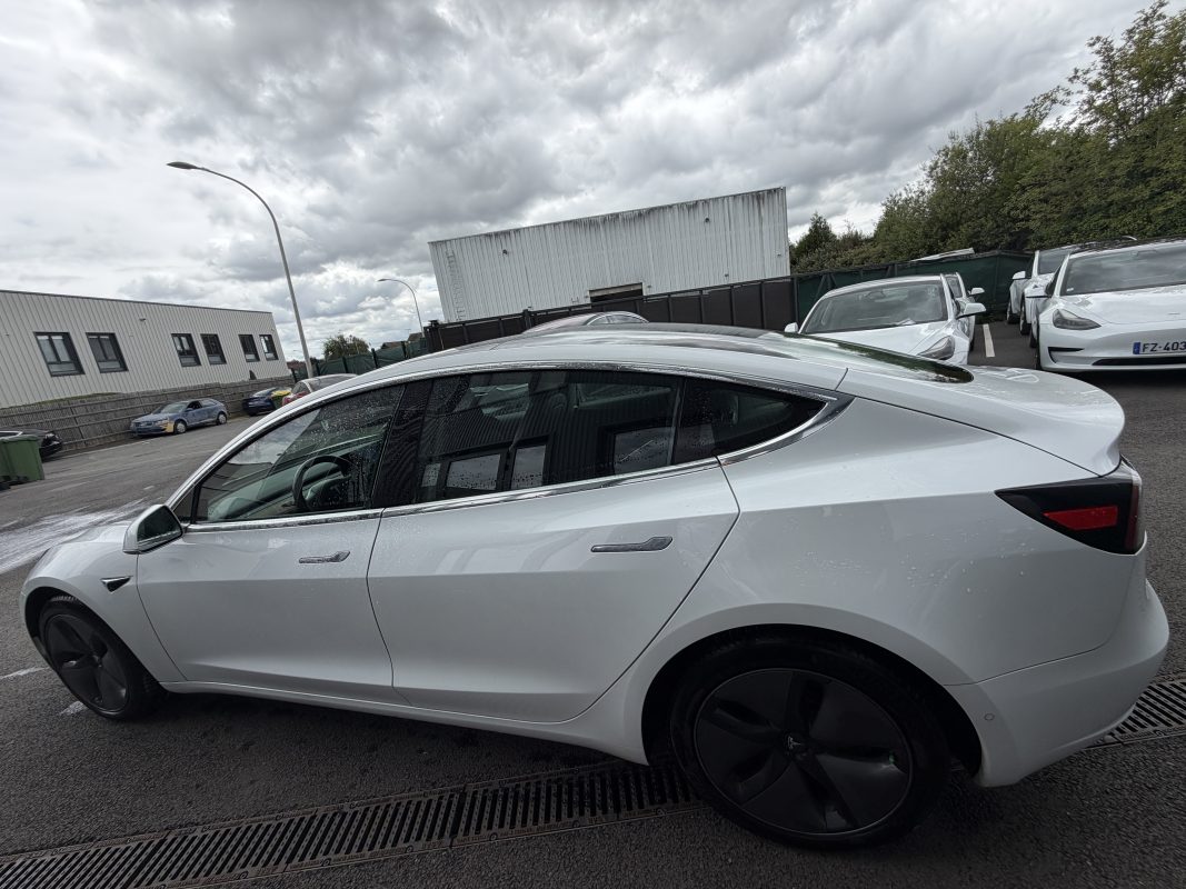 Tesla Model 3 DUAL MOTOR AWD GRANDE AUTONOMIE