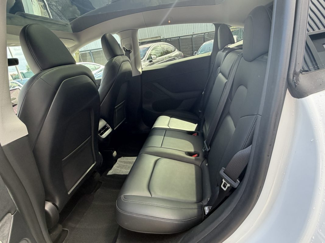 Tesla Model Y STANDARD RWD