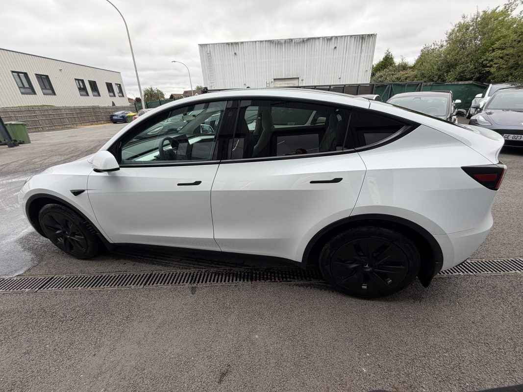Tesla Model Y PROPULSION