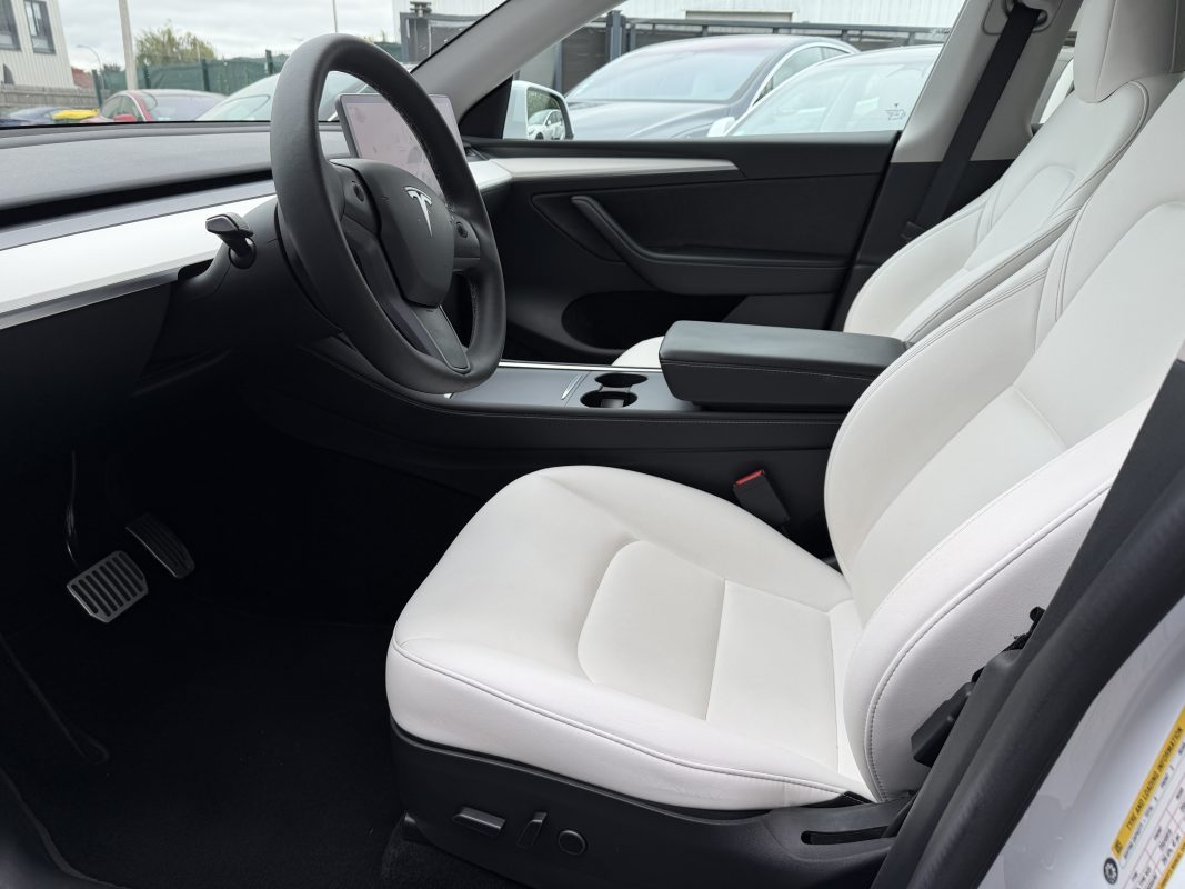 Tesla Model Y PROPULSION