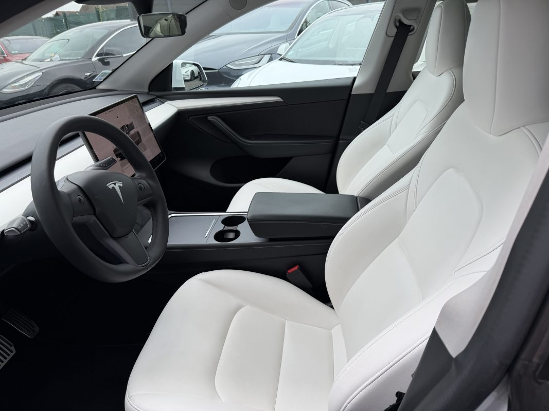 Tesla Model Y PROPULSION