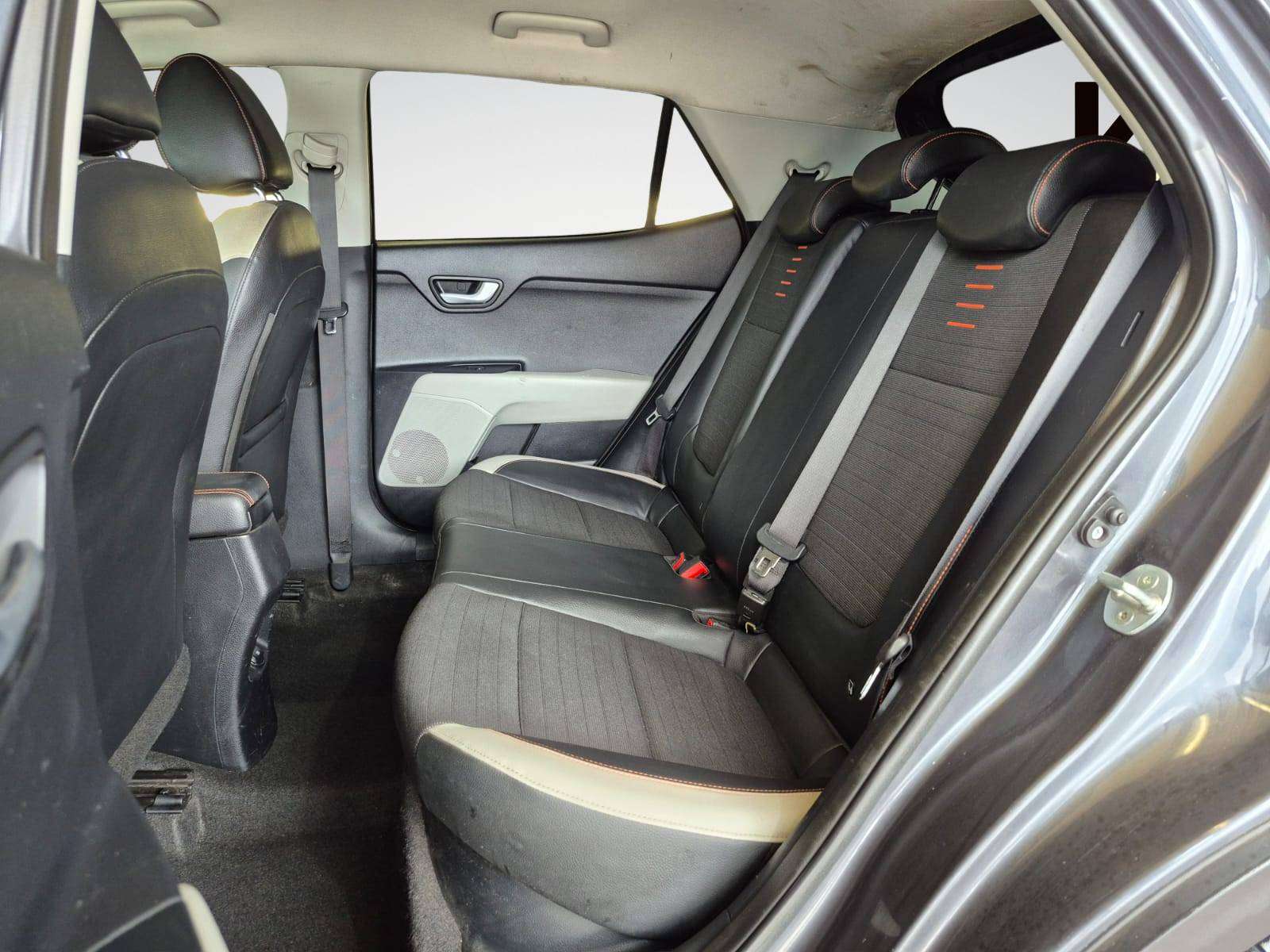 Kia Stonic Stonic 1.0 T Sense - Carnet Complet Garantie 12 Mois avec Entretien Effectué