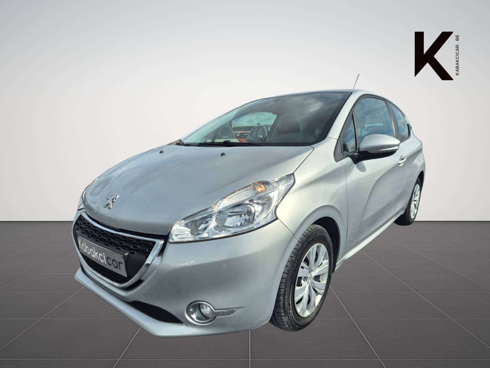 Peugeot 208 1.6i Allure / Navigation / Climatisation / USB - MP3 / Garantie 12 Mois