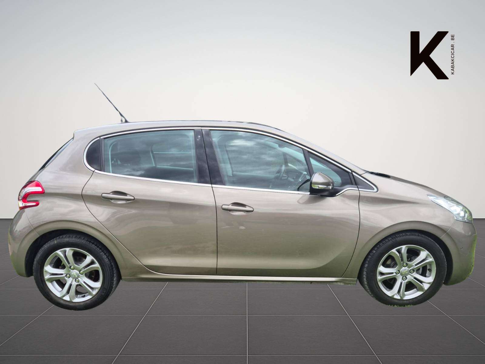 Peugeot 208 1.6i Allure / Navigation / Park Assist / Full Capteurs / Garantie 12 Mois thumbnail