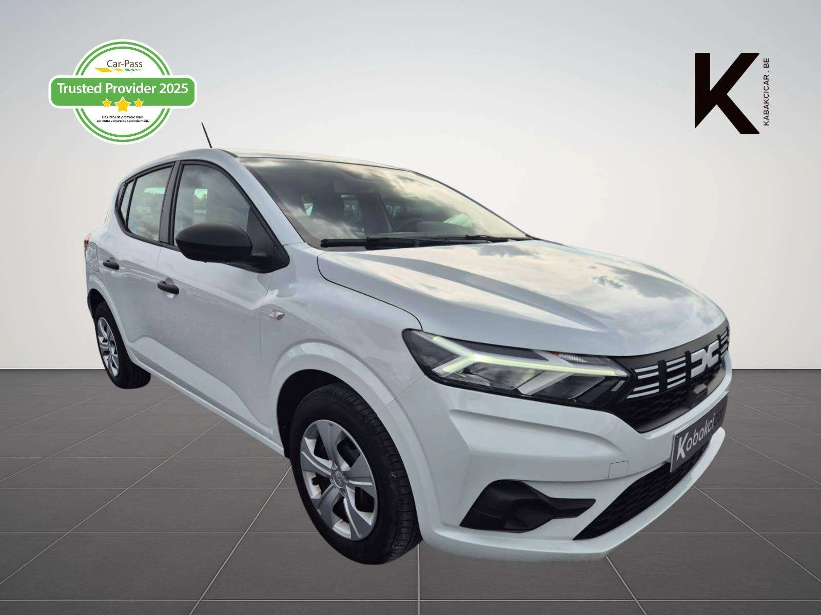 Dacia Sandero 1.0i SCe Essential / Voiture "Neuve" - 5.881 Km ! / Capteurs de Recul / USB / Garantie 12 Mois