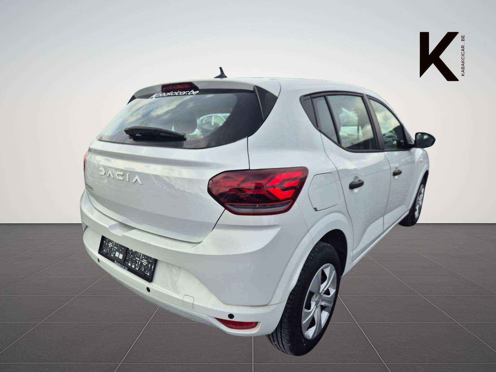 Dacia Sandero 1.0i SCe Essential / Voiture "Neuve" - 5.881 Km ! / Capteurs de Recul / USB / Garantie 12 Mois
