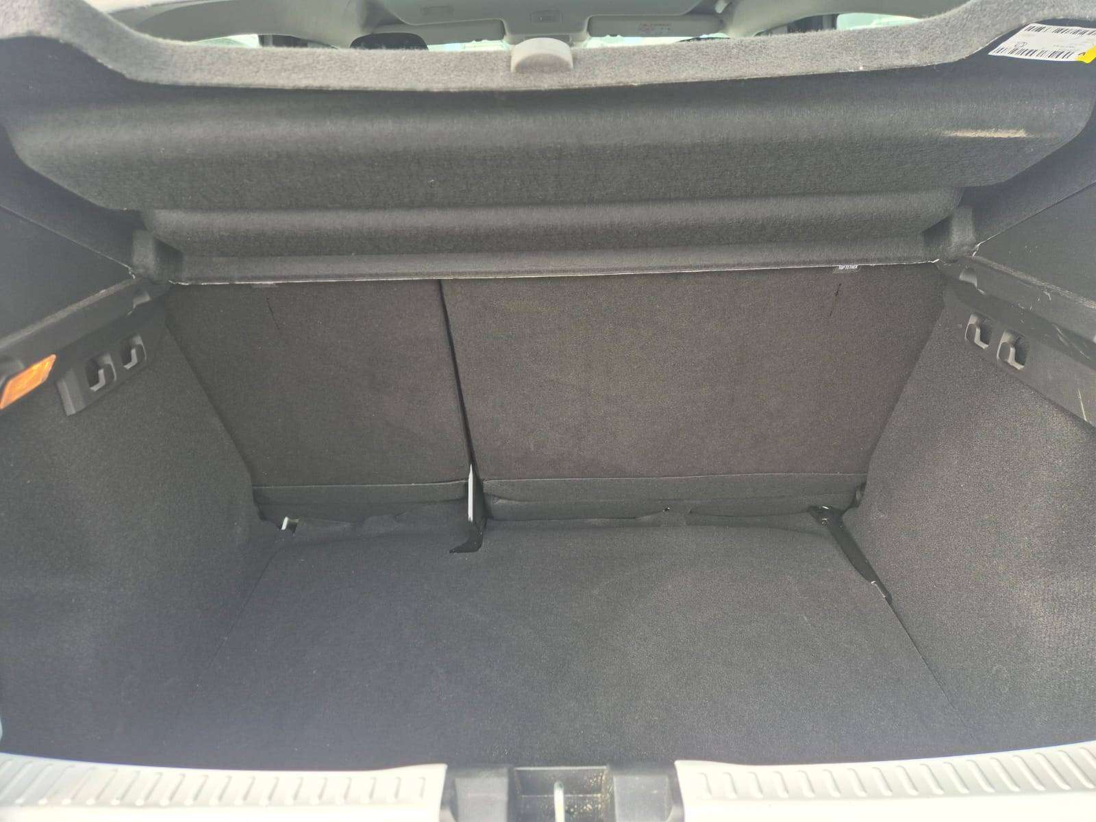Dacia Sandero 1.0i SCe Essential / Voiture "Neuve" - 5.881 Km ! / Capteurs de Recul / USB / Garantie 12 Mois