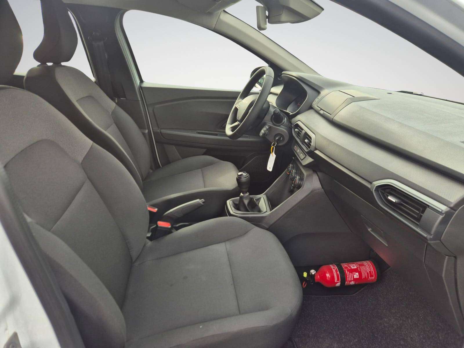 Dacia Sandero 1.0i SCe Essential / Voiture "Neuve" - 5.881 Km ! / Capteurs de Recul / USB / Garantie 12 Mois