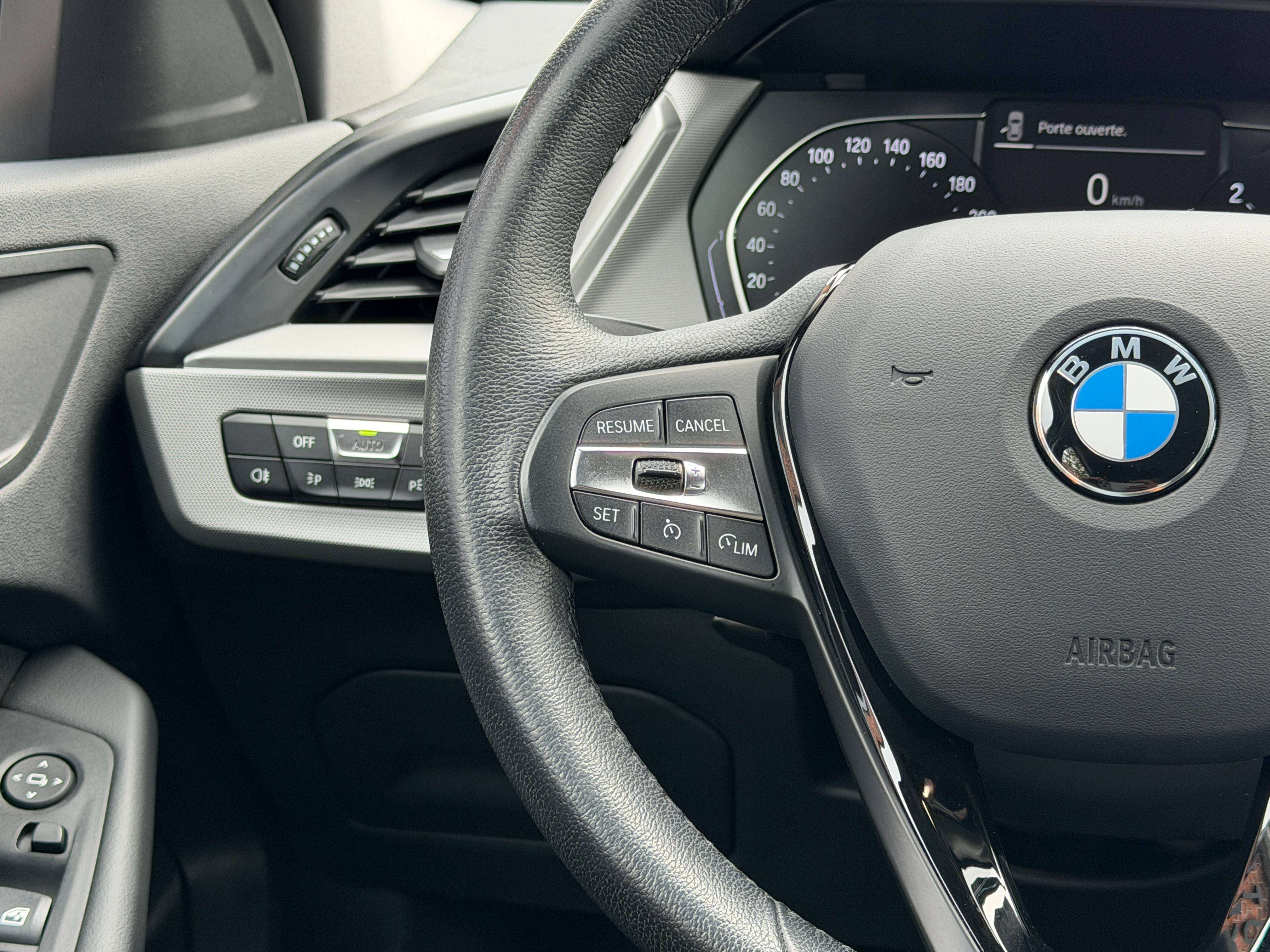 BMW 116 LED - Sg chauffants - GPS - Capteurs - Clim auto