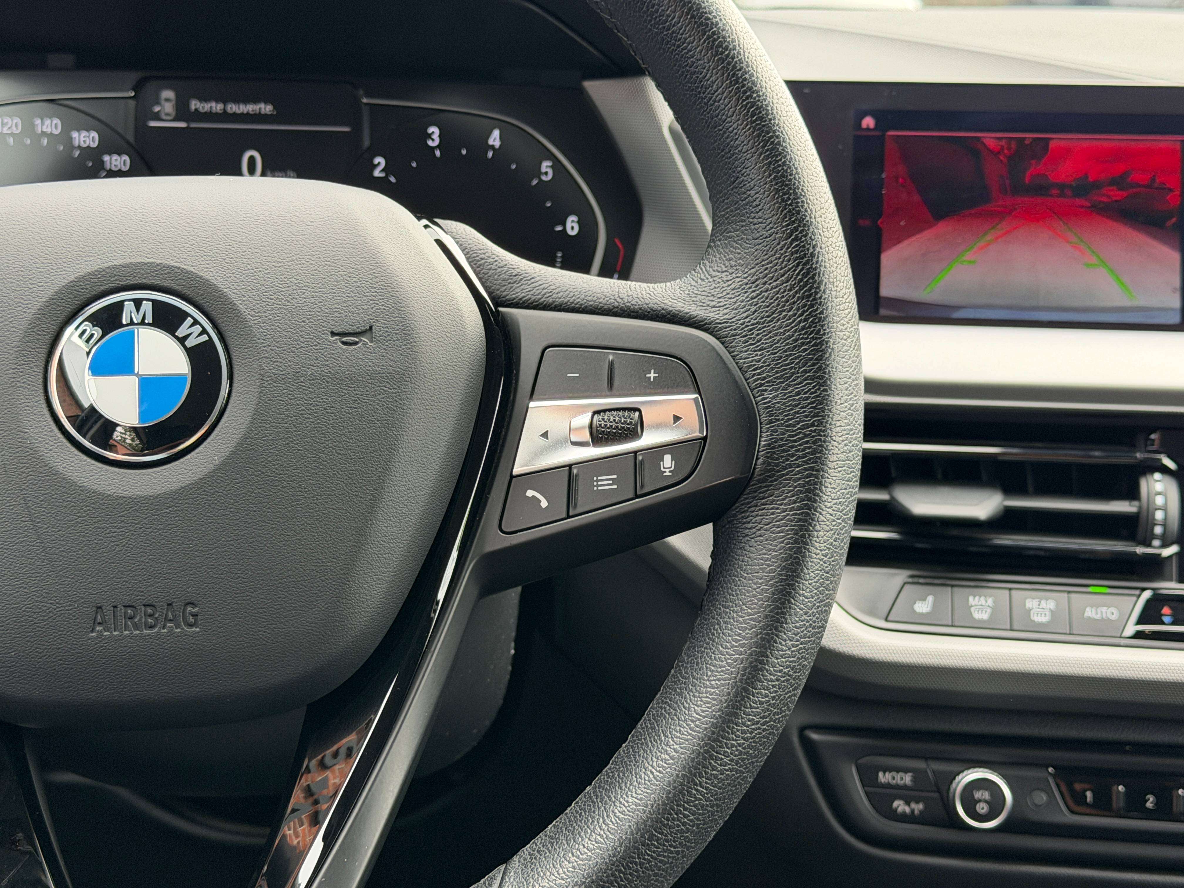 BMW 116 LED - Sg chauffants - GPS - Capteurs - Clim auto