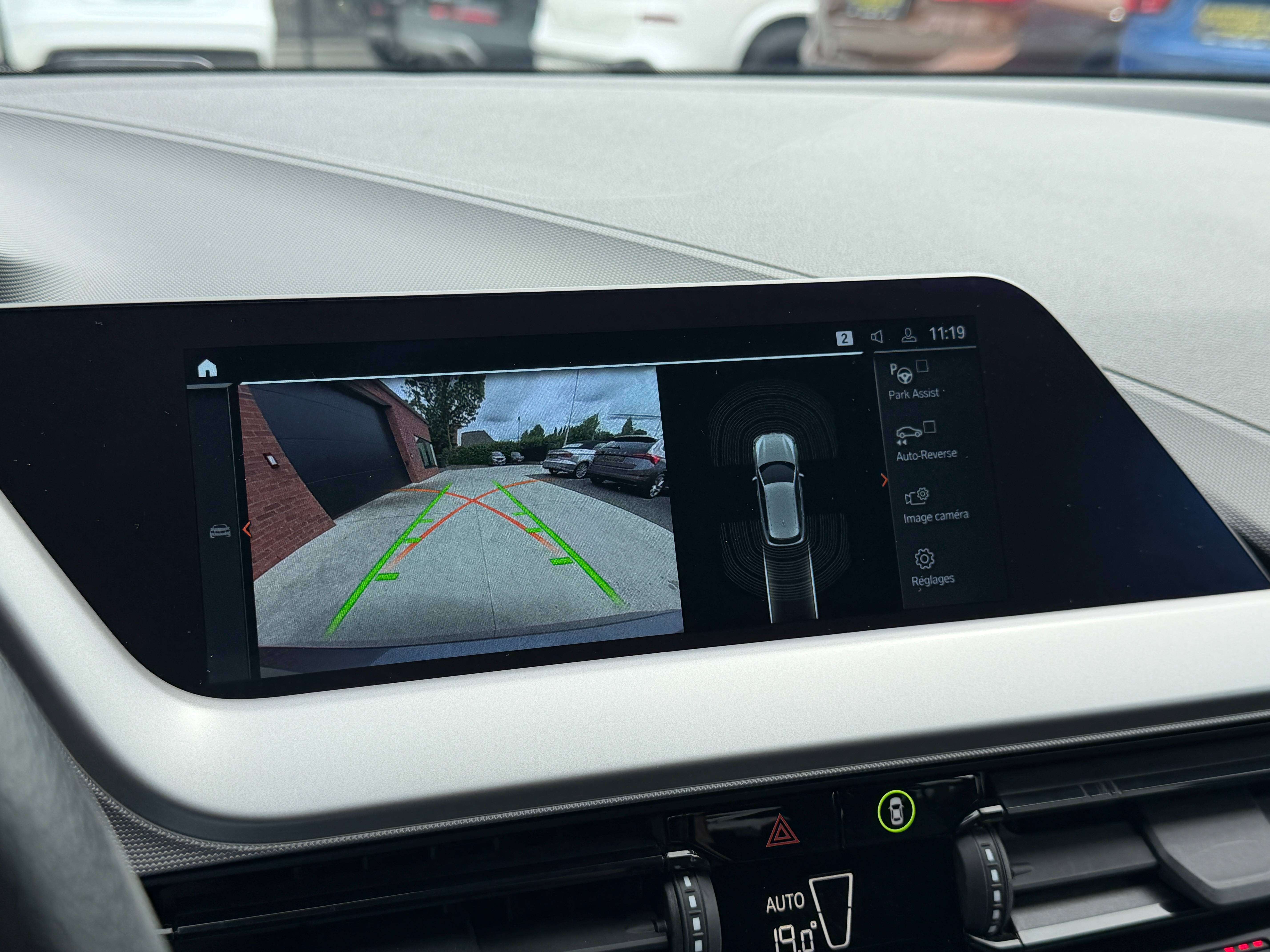 BMW 116 LED - Sg chauffants - GPS - Capteurs - Clim auto