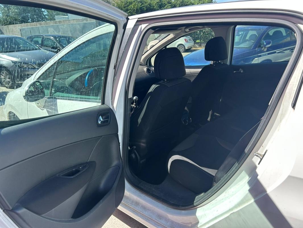 Peugeot 308 1.6 HDI 109 CH 5 PORTES – ENTIÈREMENT RÉVISÉE ET GARANTIE 12 MOIS EN EUROPE
