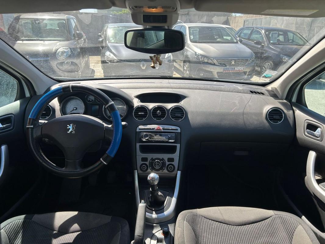 Peugeot 308 1.6 HDI 109 CH 5 PORTES – ENTIÈREMENT RÉVISÉE ET GARANTIE 12 MOIS EN EUROPE