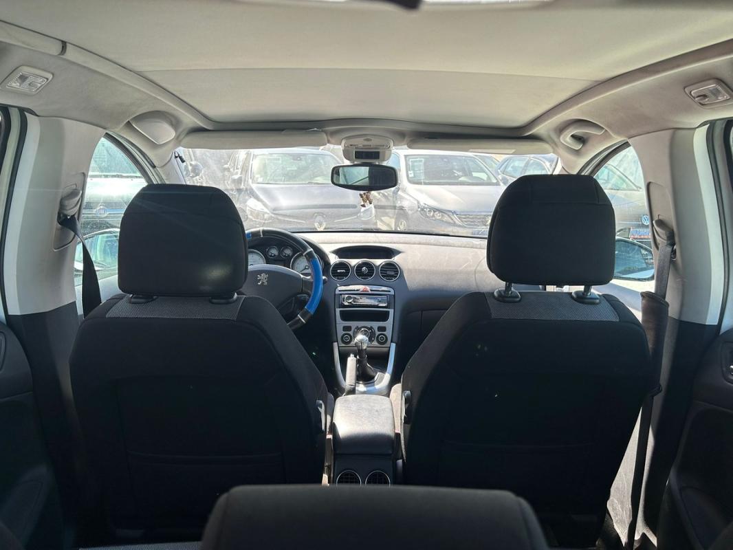 Peugeot 308 1.6 HDI 109 CH 5 PORTES – ENTIÈREMENT RÉVISÉE ET GARANTIE 12 MOIS EN EUROPE
