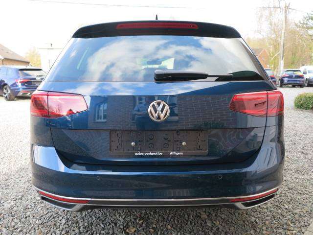Volkswagen Passat Variant 1.6 TDi DSG PARKPILOT Elegance Business IN PROMO!