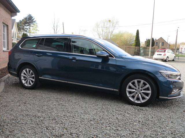 Volkswagen Passat Variant 1.6 TDi DSG PARKPILOT Elegance Business IN PROMO!