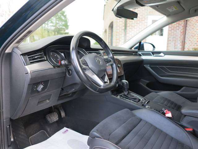 Volkswagen Passat Variant 1.6 TDi DSG PARKPILOT Elegance Business IN PROMO!