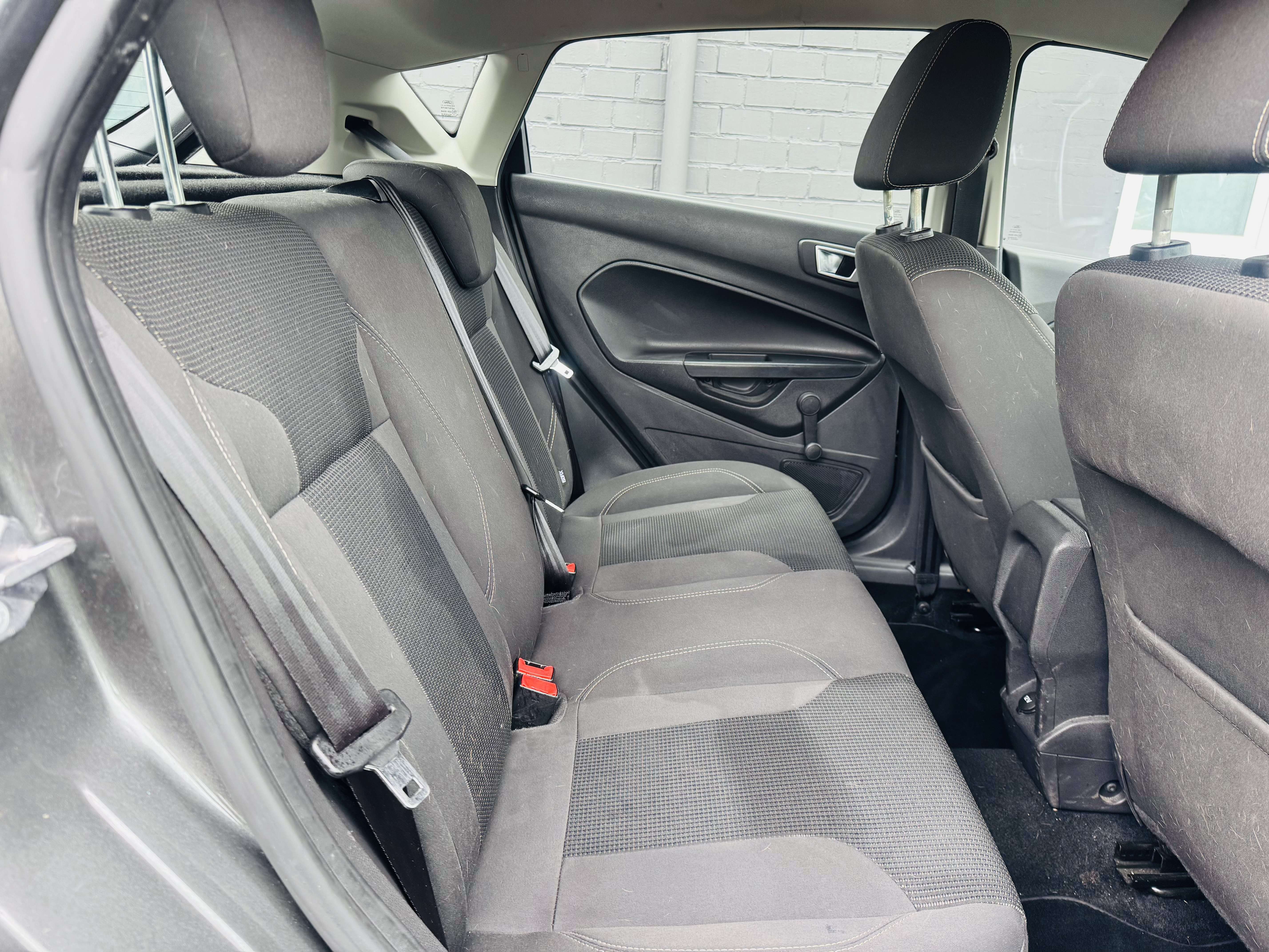 Ford Fiesta Fiesta 1.0i Titanium*1 ER MAIN*CARNET*CLIM*GARANTIE 12 MOIS