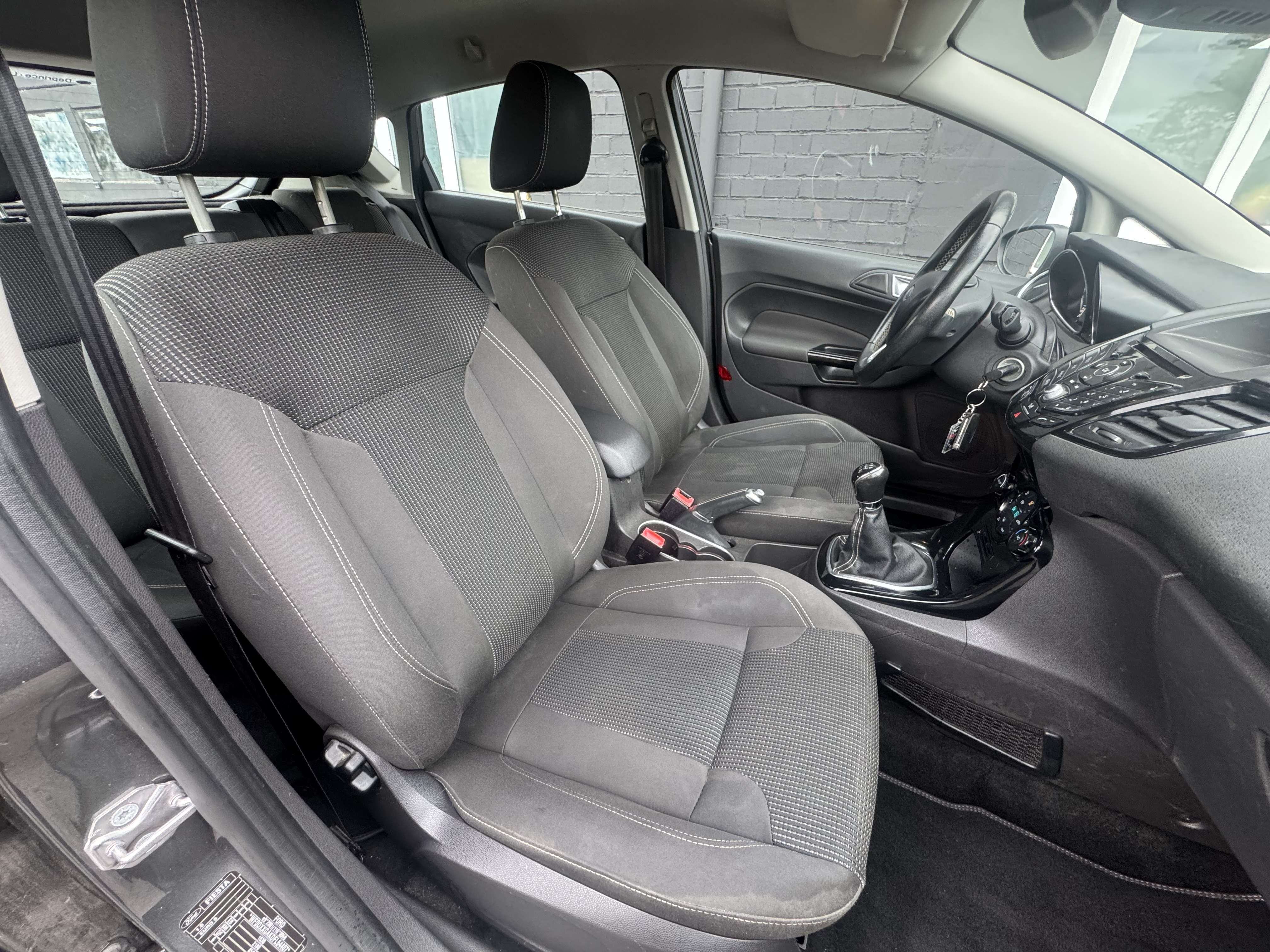 Ford Fiesta Fiesta 1.0i Titanium*1 ER MAIN*CARNET*CLIM*GARANTIE 12 MOIS