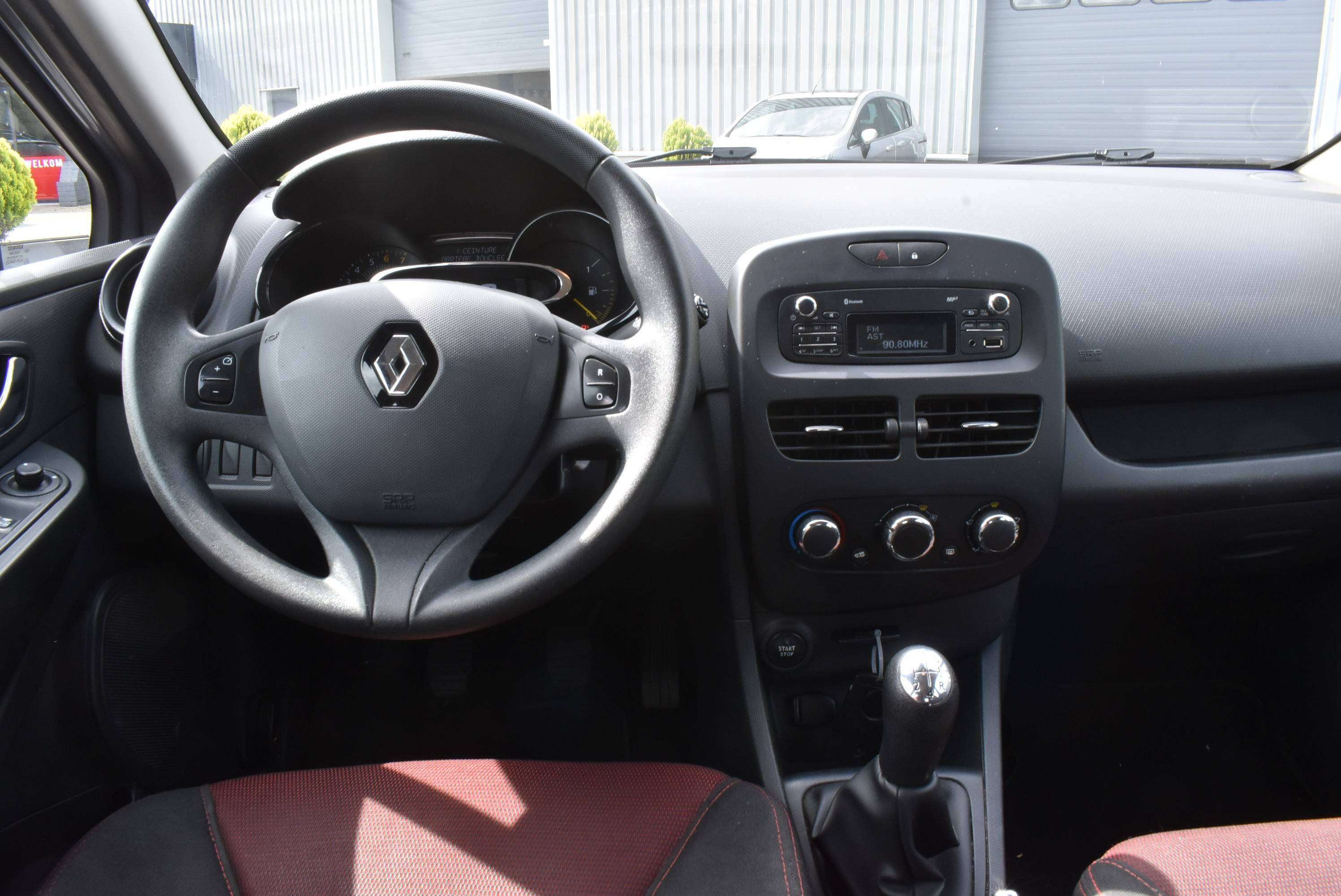 Renault Clio 1.2i Collection