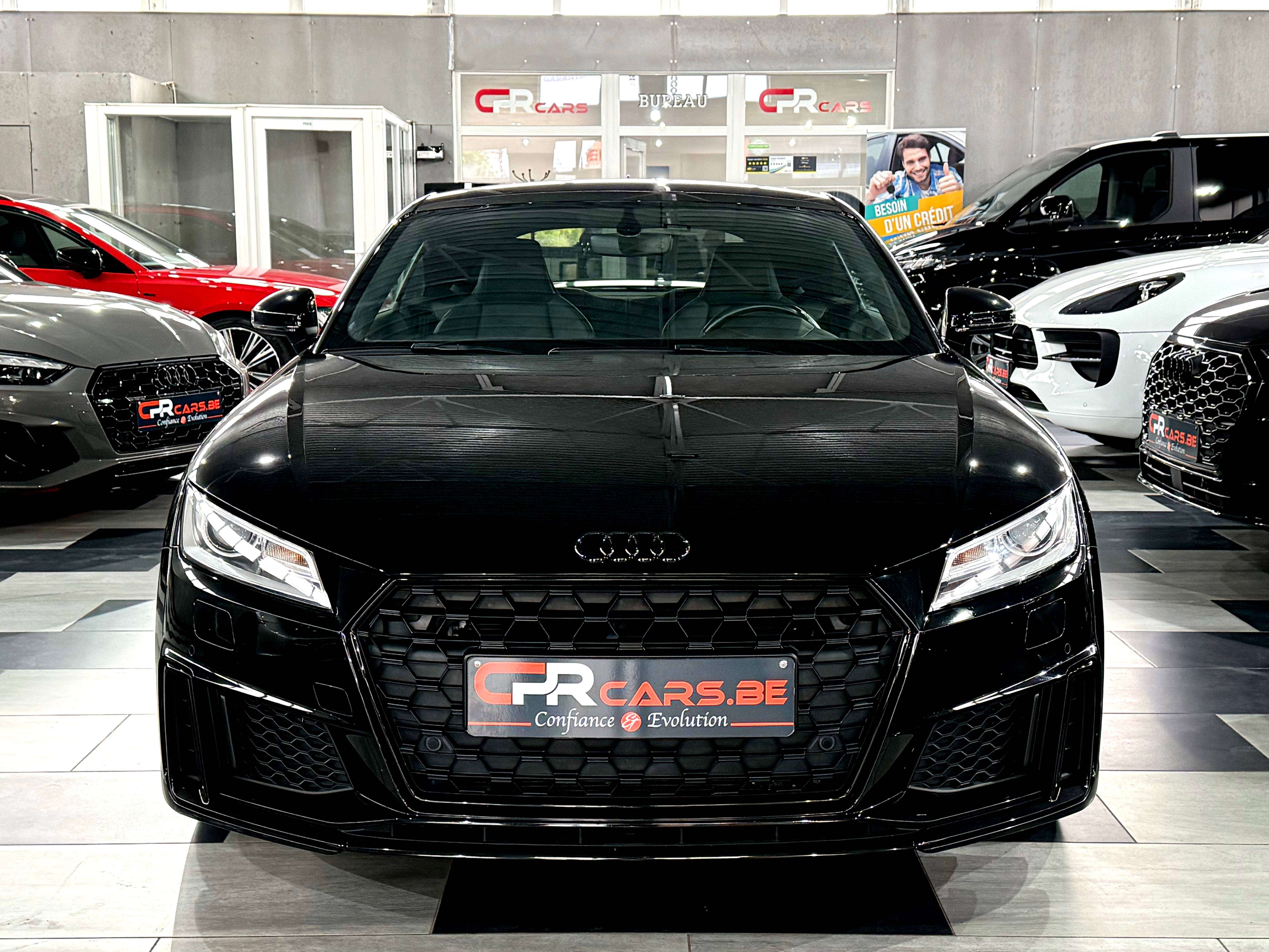 Audi TT Coupé 40 TFSI S Line Compétition Shadow Look Etat Neuf