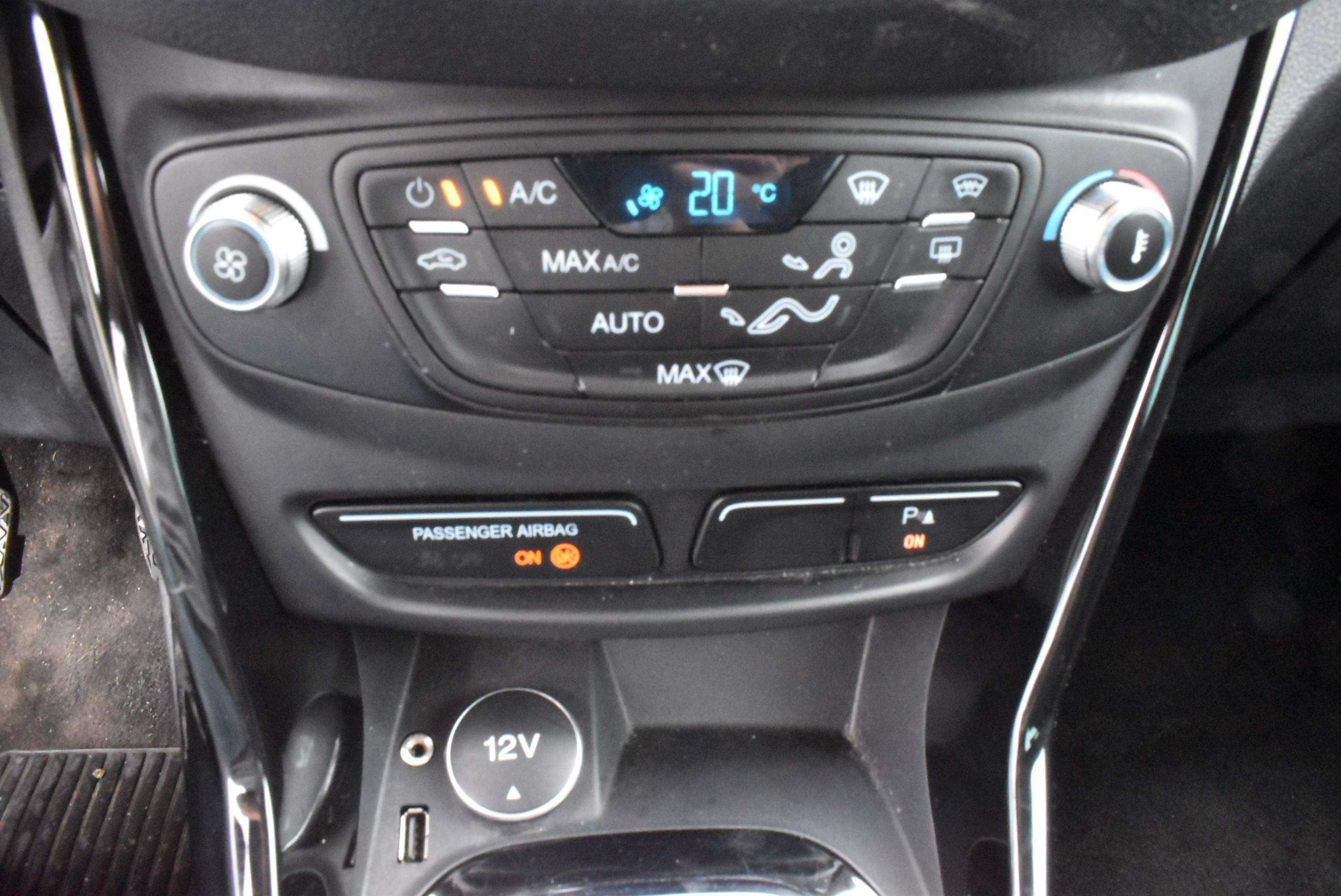 Ford B-Max 1.6 TDCi Titanium Airco