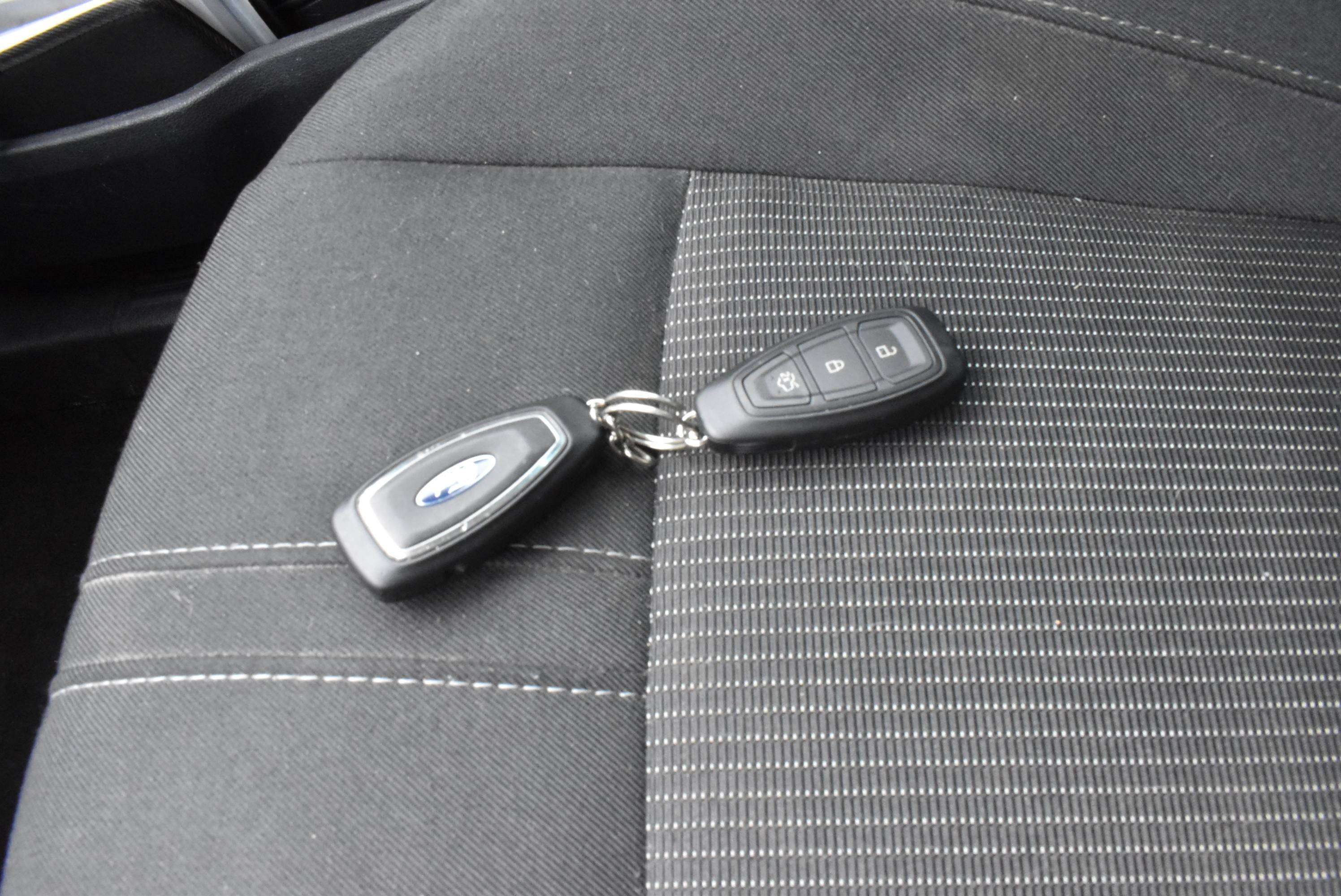 Ford B-Max 1.6 TDCi Titanium Airco