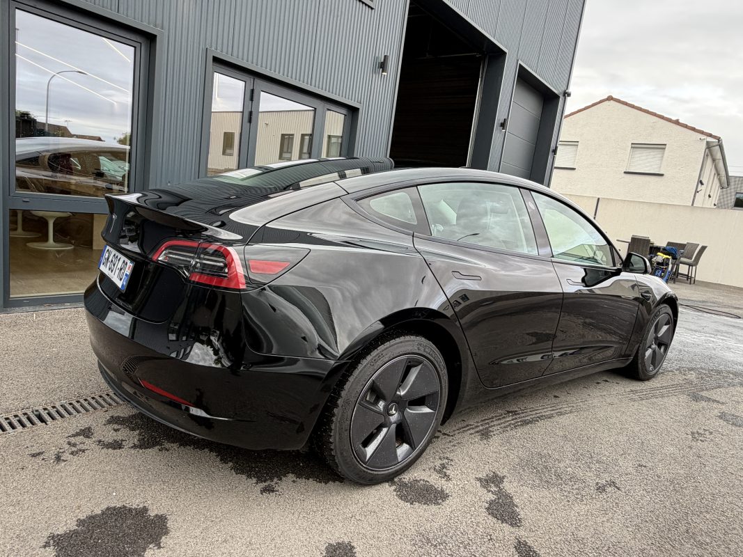 Tesla Model 3 STANDARD RANGE RWD