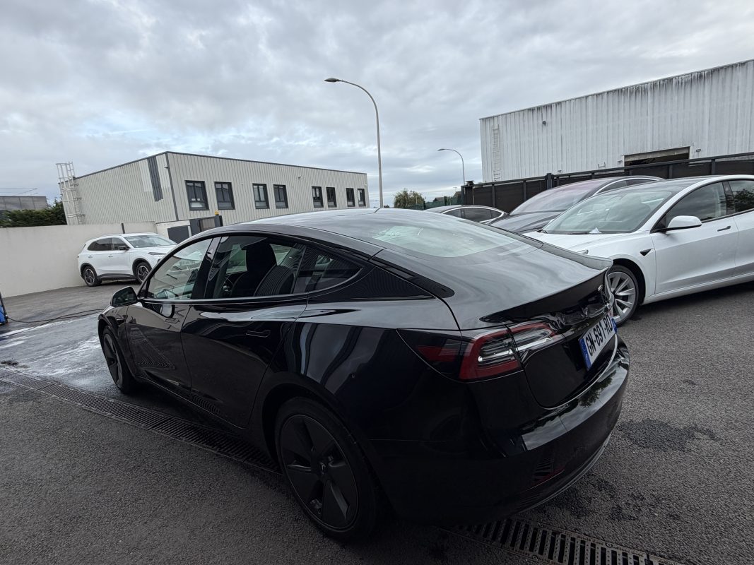 Tesla Model 3 STANDARD RANGE RWD
