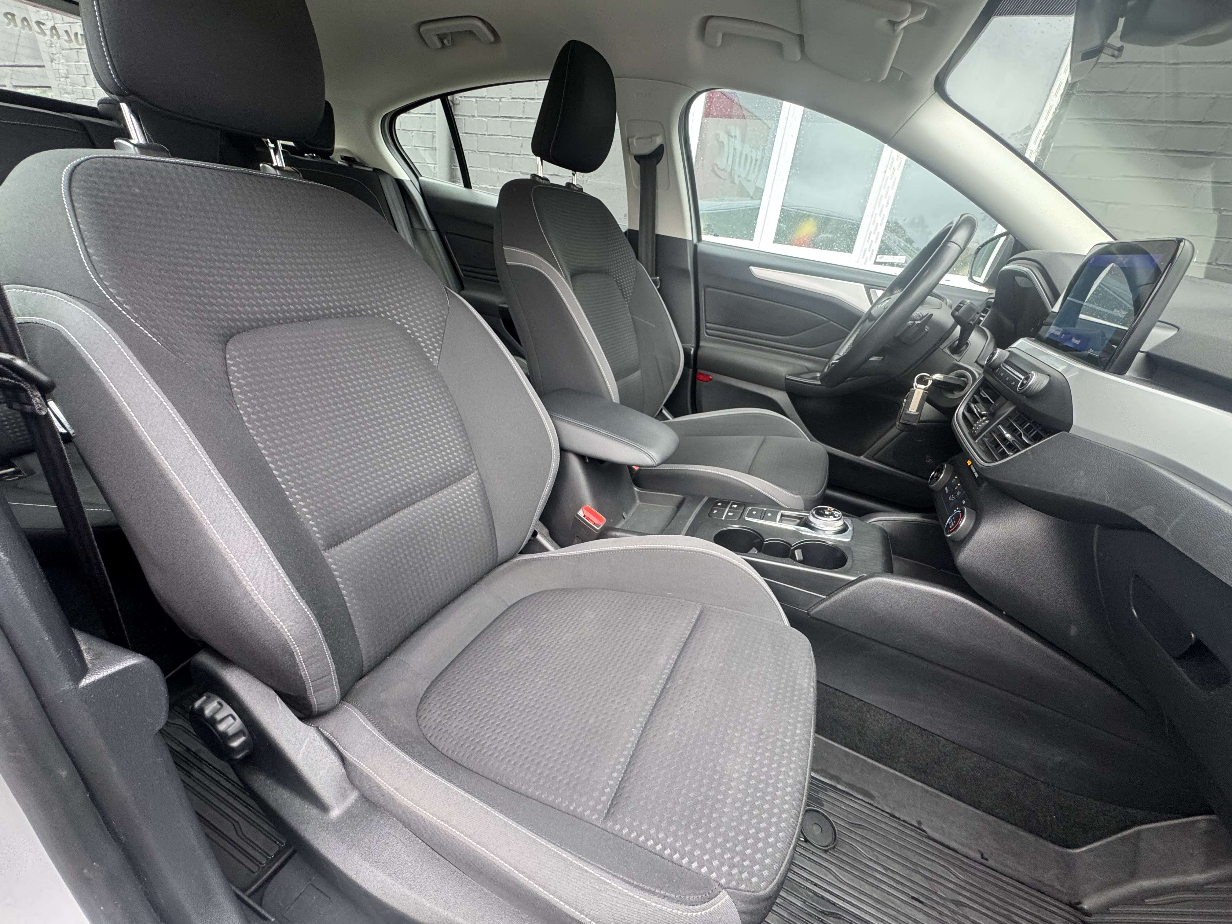 Ford Focus Focus 1.0 EcoBoost Titanium*CARNET*NAVI*CAR PLAY*GARANTIE