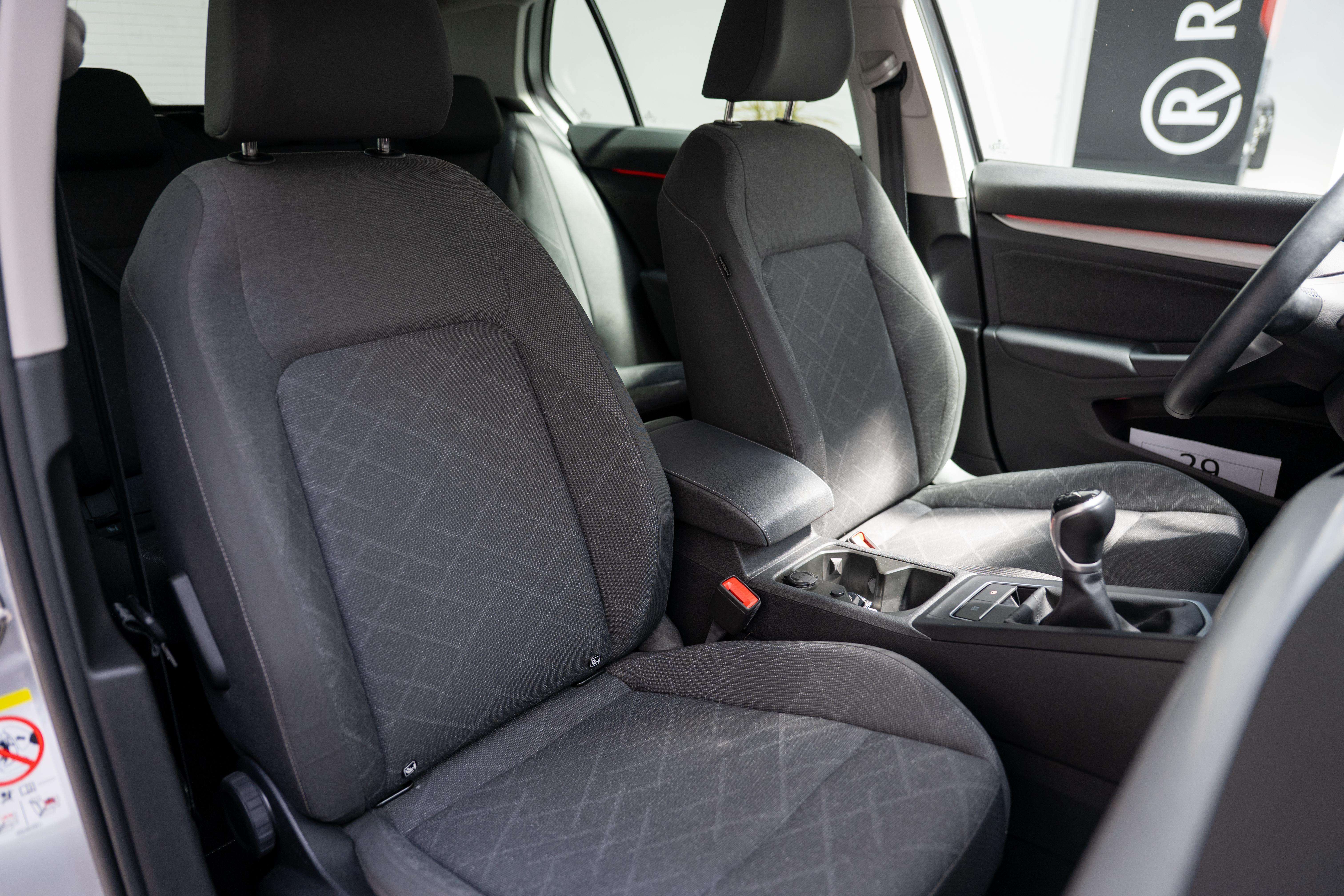 Volkswagen Golf 1.0 TSi 110 Life Garantie 12 mois