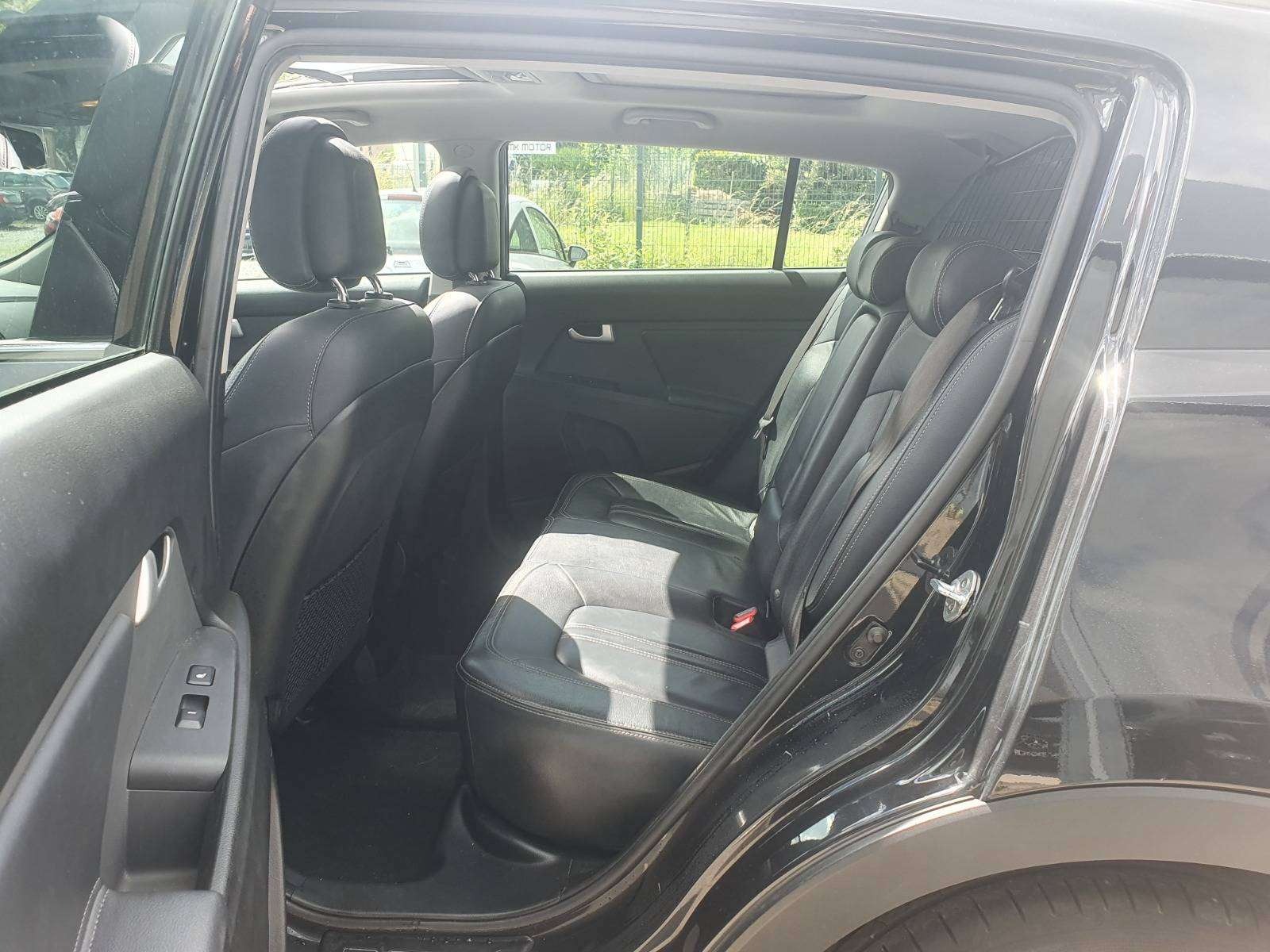 Kia Sportage 🟢1.7 DIESEL 116CV - 1ER MAIN - FULL CARNET - TOIT OUVRANT