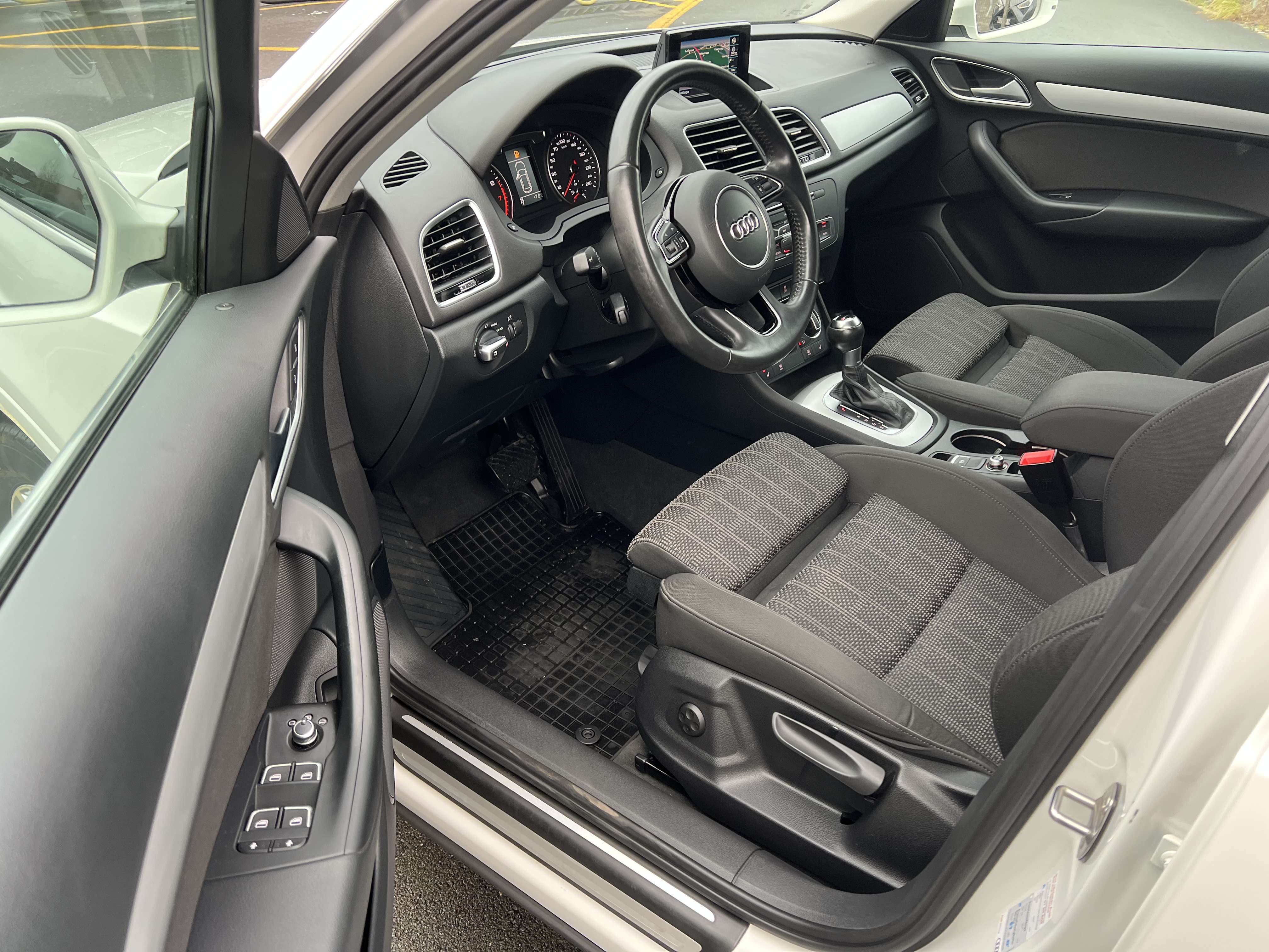 Audi Q3 1.4TFSI*Stronic*NAVI*LED*Xénon*BT*USB*garantie*