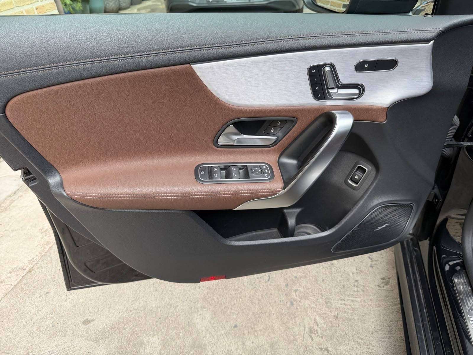 Mercedes-Benz A 250 A 250 e PHEV Amg Line / 1 er propriétaire / Carnet complet Mercedes / Crédit 0 % possible