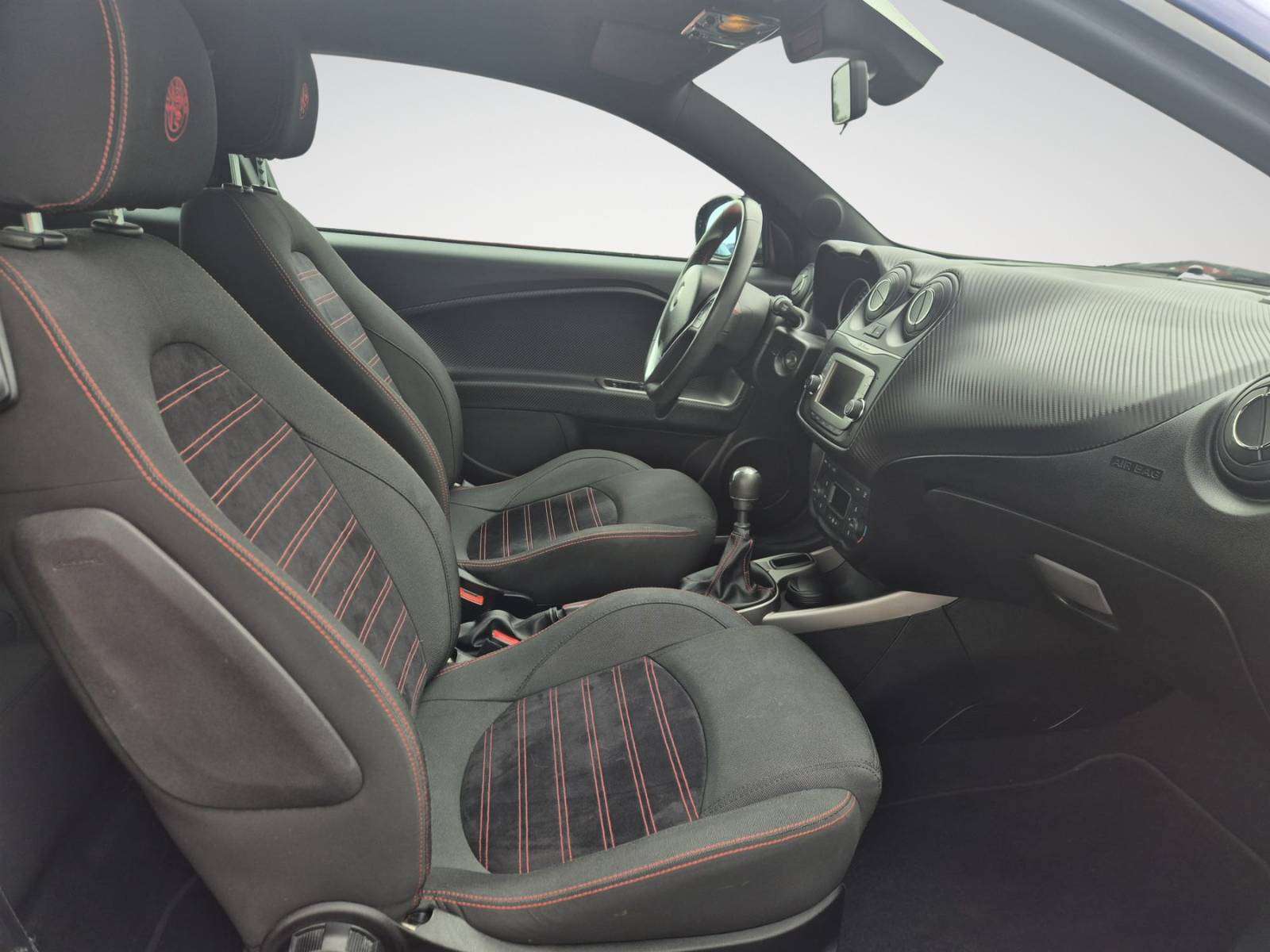 Alfa Romeo MiTo 1.4i Super / Navigation / Ecran Multifonction / Alcantara Partiel / Garantie 12 Mois