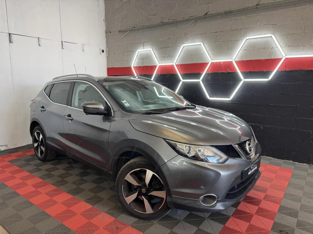 Nissan Qashqai 1.6 dCi FAP - 130 2016 II N-Connecta ENTRETIEN A JOUR TOIT PANORAMIQUE CAMERA 360°