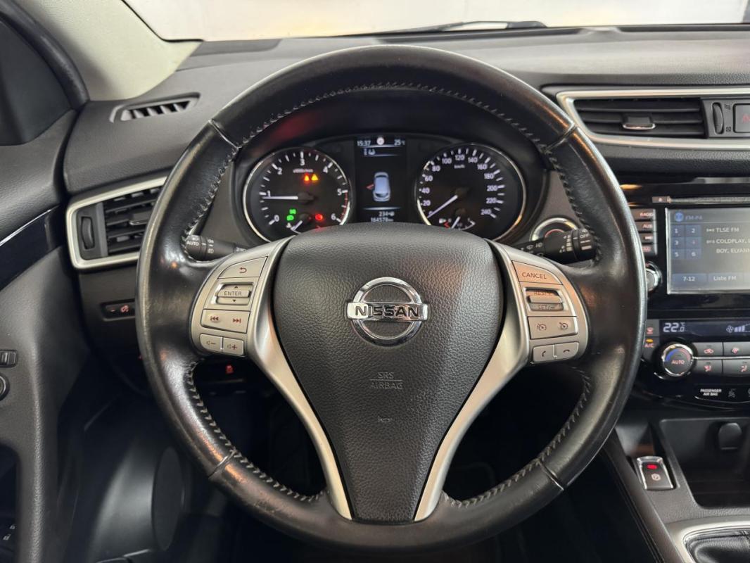 Nissan Qashqai 1.6 dCi FAP - 130 2016 II N-Connecta ENTRETIEN A JOUR TOIT PANORAMIQUE CAMERA 360°