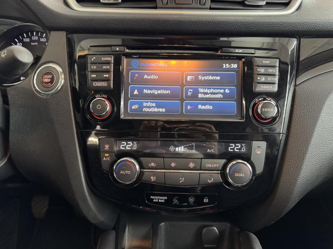 Nissan Qashqai 1.6 dCi FAP - 130 2016 II N-Connecta ENTRETIEN A JOUR TOIT PANORAMIQUE CAMERA 360°